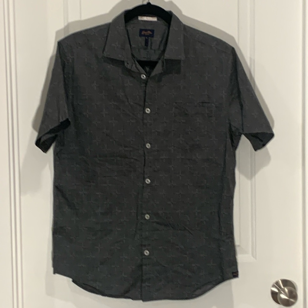 Good Man Shirt size Medium